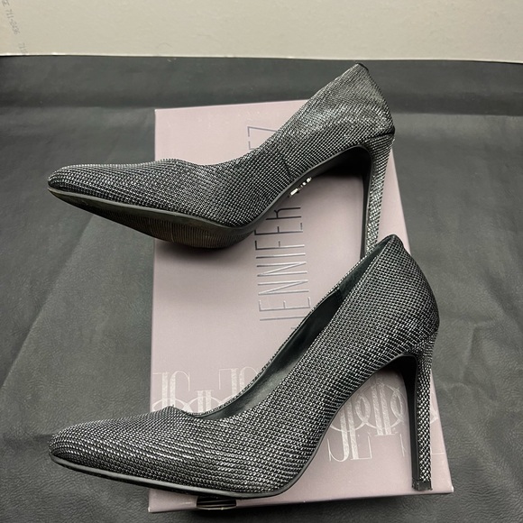 Jennifer Lopez Heels - Size 6.5 - Worn once/like new in box - Picture 8 of 10